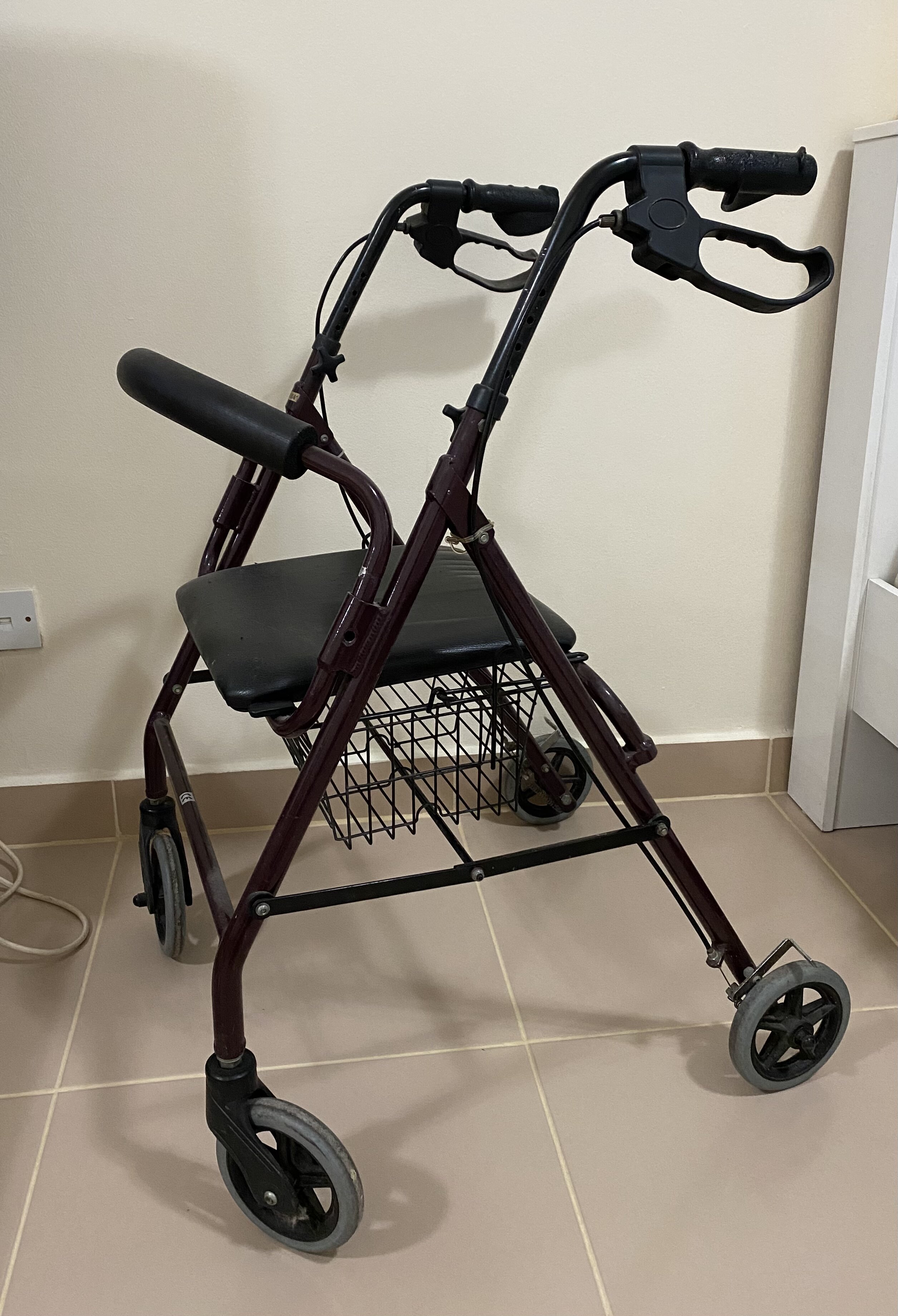 Folding Rollator wheelchair with seat 