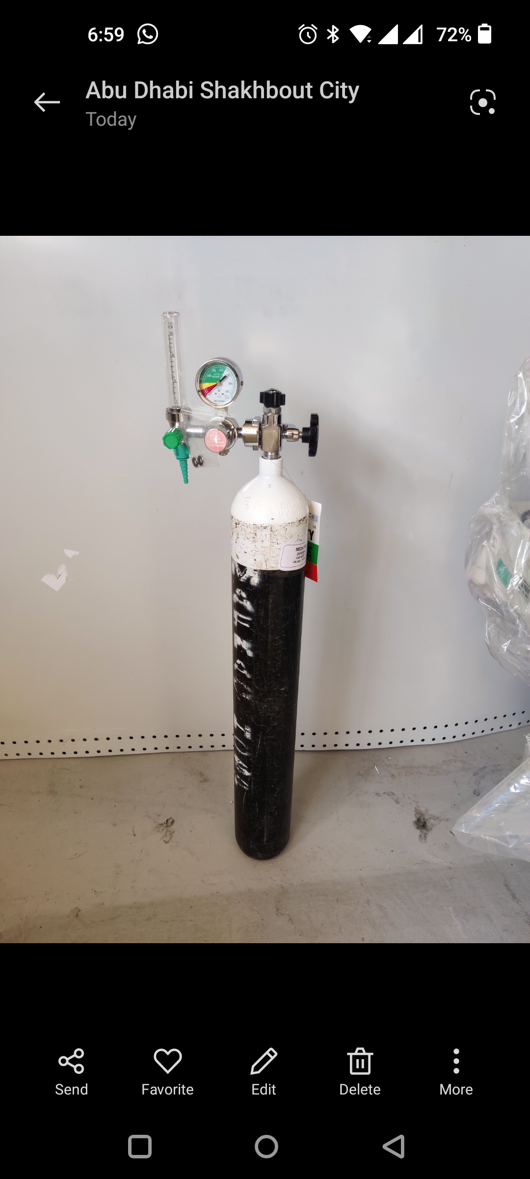 Oxygen cylinder with flow meter