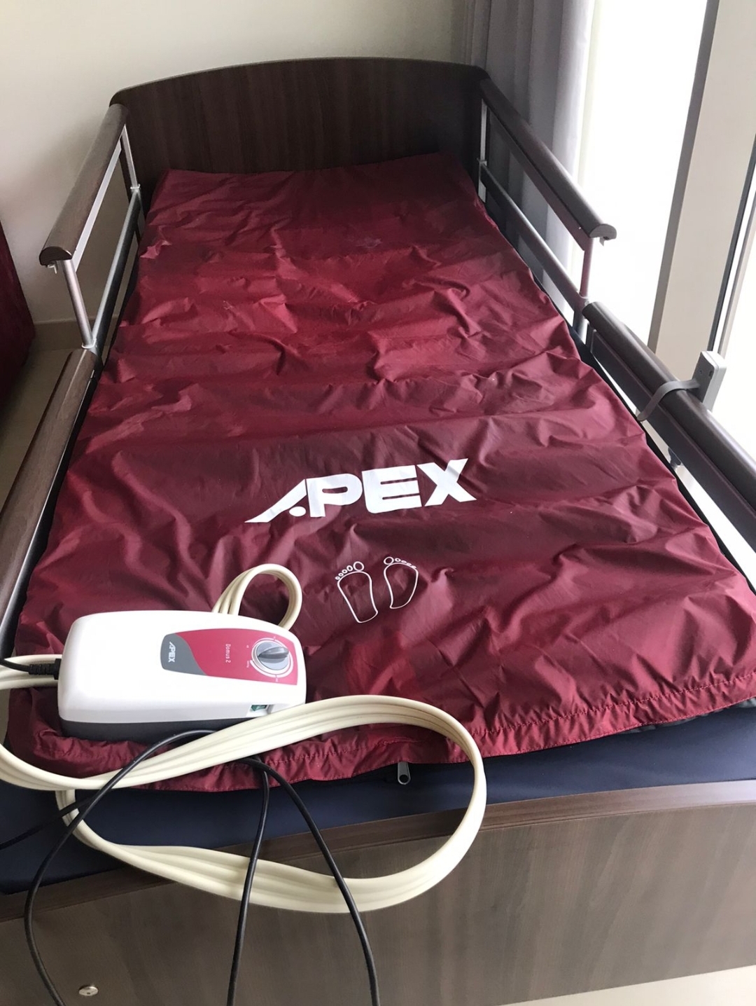 Medical Bed with air mattress 