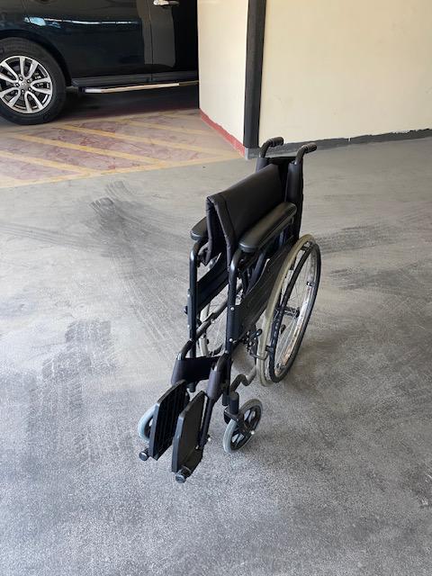 Trister Manual Wheelchair