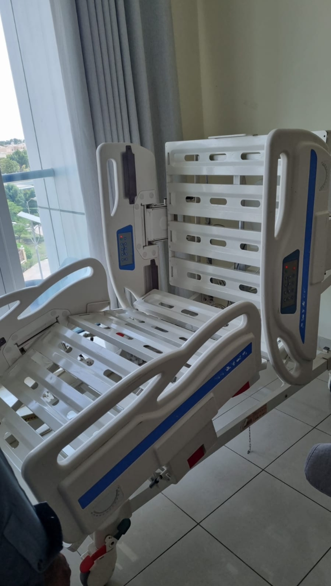 Medical Master - Electric Adjustable Bed 