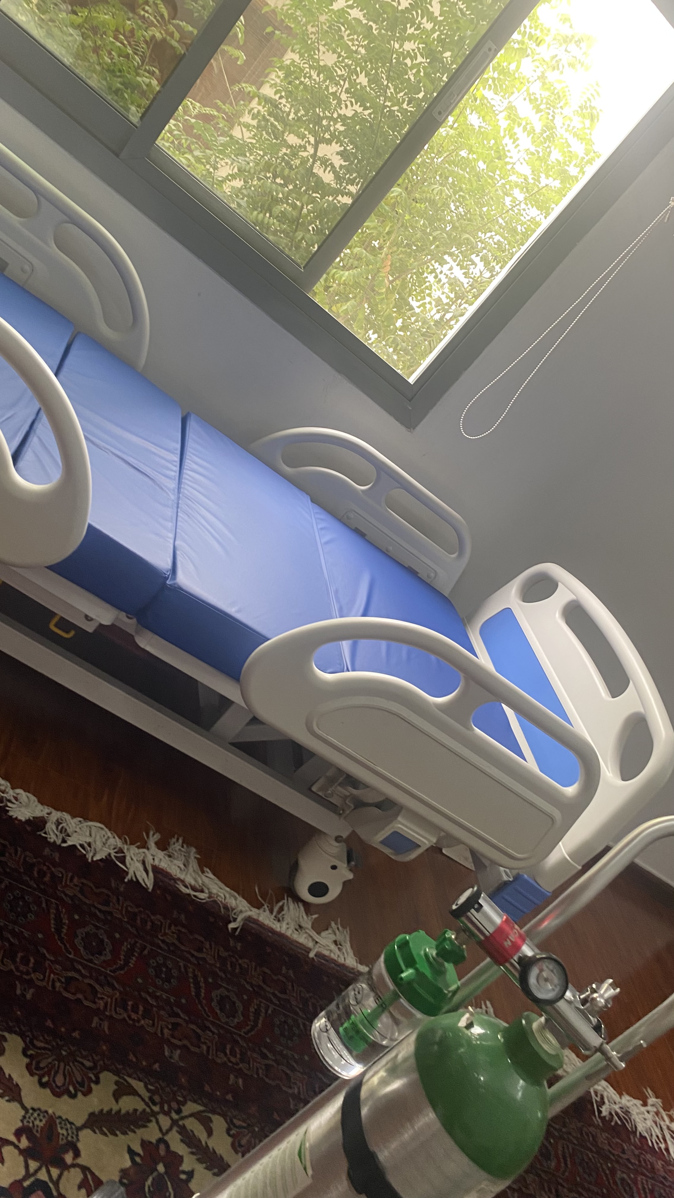 Electric Medical Bed - Perfect Condition