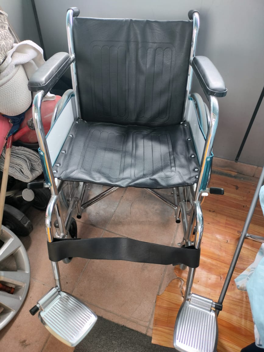 Manual wheelchair